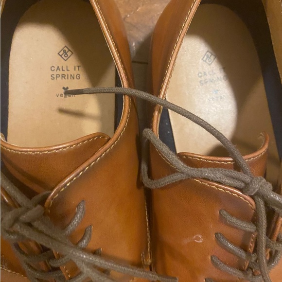 Like New Vegan Leather Dress Shoes Size: 10 - Picture 3 of 4